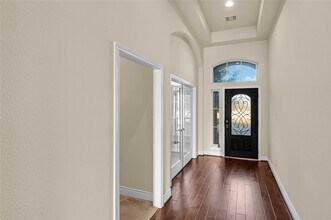 28011 Hallimore Dr in Spring, TX - Building Photo - Building Photo