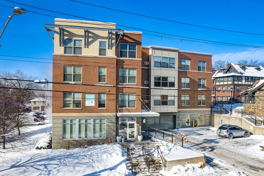 Ripley Gardens in Minneapolis, MN - Foto de edificio