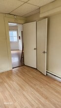 3247 Faronia St, Unit 2 in Pittsburgh, PA - Building Photo - Building Photo
