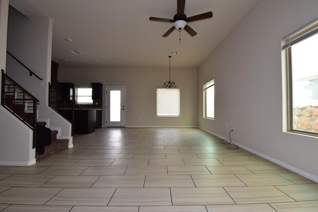 5614 Secondwood Pl in El Paso, TX - Building Photo - Building Photo