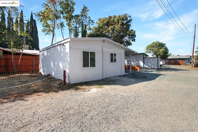 1606-1618 Viera Ave in Antioch, CA - Building Photo - Building Photo