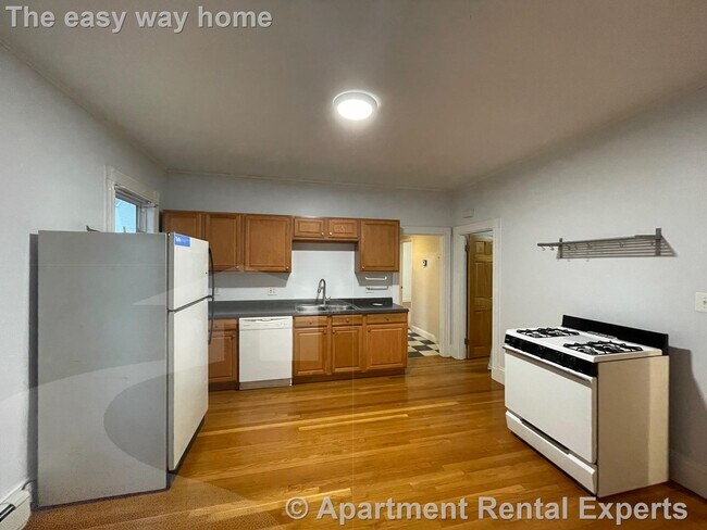 578 Main St, Unit 1M in Medford, MA - Building Photo - Building Photo