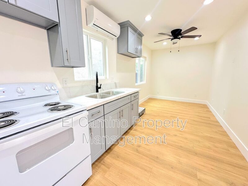 6010 Greenwood Ave in City Of Commerce, CA - Building Photo