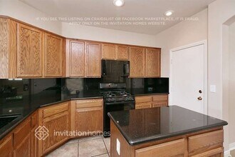 9679 W Spinnaker Creek Ave in Las Vegas, NV - Building Photo - Building Photo