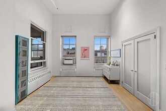 426 W Broadway in New York, NY - Building Photo - Building Photo