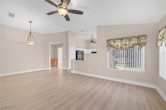 953 Cedar Pines St in Henderson, NV - Building Photo - Building Photo