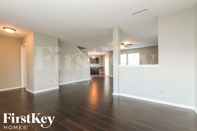 10342 Fairmont Ln in Indianapolis, IN - Foto de edificio - Building Photo