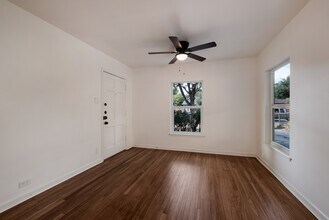 143 Shasta Ave in San Antonio, TX - Building Photo - Building Photo