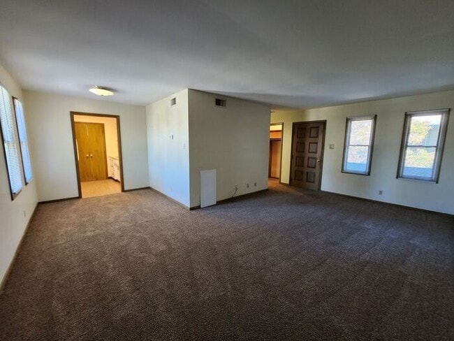 600 S 4th St in Terre Haute, IN - Building Photo - Building Photo