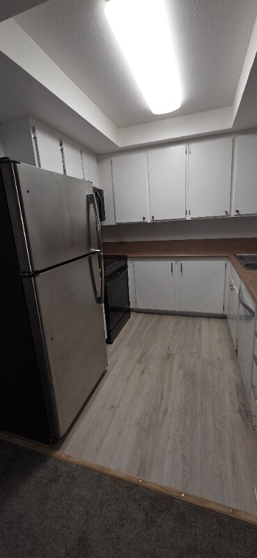 5934 Rancho Mission Rd in San Diego, CA - Building Photo - Building Photo