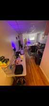 909 Beacon St, Unit A in Boston, MA - Building Photo - Building Photo