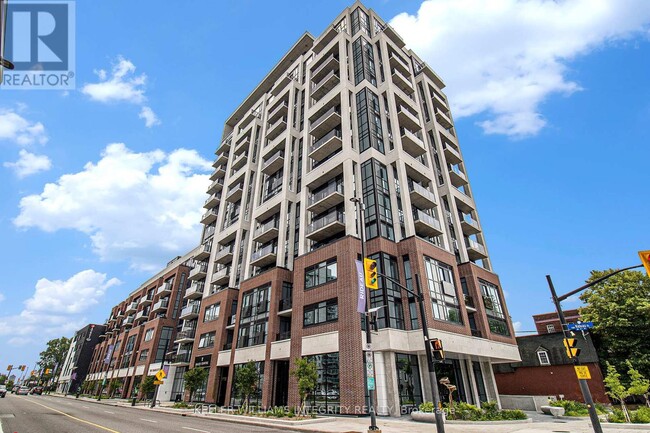 560-560 Rideau St in Ottawa, ON - Building Photo - Building Photo