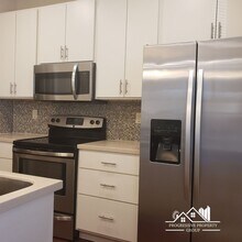 527 E Kiowa St in Colorado Springs, CO - Building Photo - Building Photo
