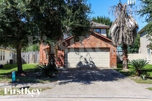 20715 Sycamore Wood Dr, Unit Pensacola Place in Houston, TX - Building Photo