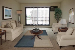 Grove Ridge in Cottage Grove, MN - Building Photo