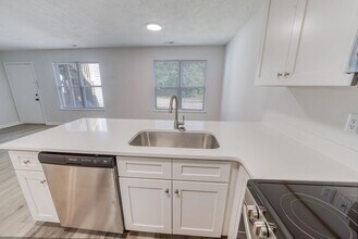 361 Railroad St in Knightdale, NC - Building Photo - Building Photo