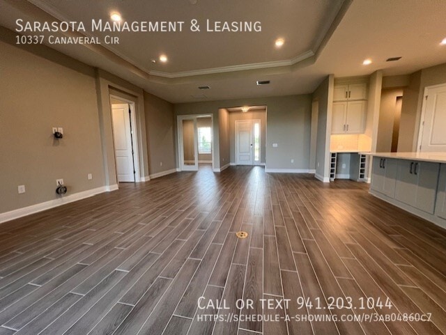 10337 Canaveral Cir in Sarasota, FL - Building Photo - Building Photo