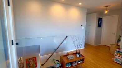 372 Cresta Vista Dr in San Francisco, CA - Building Photo - Building Photo