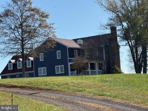 9534 Spring Hill Ln in Rixeyville, VA - Building Photo - Building Photo