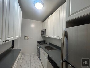 EAST 24 STREET in New York, NY - Building Photo - Building Photo
