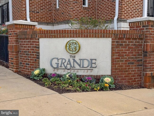 300 W Elm St, Unit 2410 in Conshohocken, PA - Building Photo - Building Photo