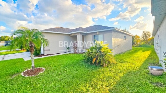 11739 Brenford Crest Dr in Riverview, FL - Foto de edificio - Building Photo