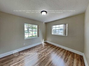 3220 SW 118th Ct in Miami, FL - Building Photo - Building Photo