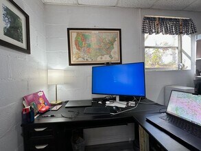 923 Abbiegail Dr in Tallahassee, FL - Foto de edificio - Building Photo