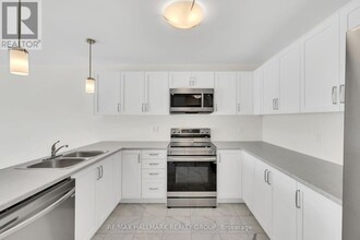 188 Seabert Dr in Arnprior, ON - Building Photo - Building Photo