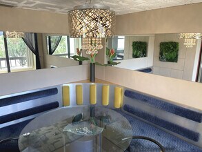 6463 La Costa Dr in Boca Raton, FL - Foto de edificio - Building Photo