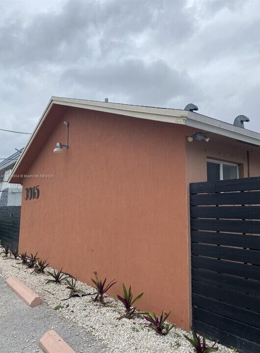 3015 NW 132nd Terrace in Opa Locka, FL - Building Photo