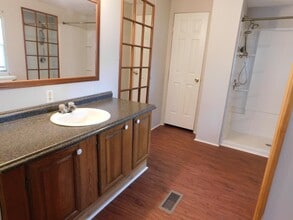 482 Kelly Springs Rd in Mount Olive, NC - Building Photo - Building Photo