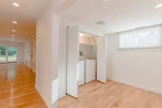 264 Country Way in Needham, MA - Building Photo - Building Photo