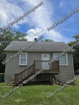 7701 W Taft St in Merrillville, IN - Building Photo