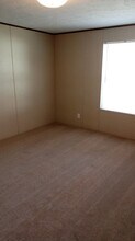 2385 Mt Misery Rd NE in Leland, NC - Foto de edificio - Building Photo