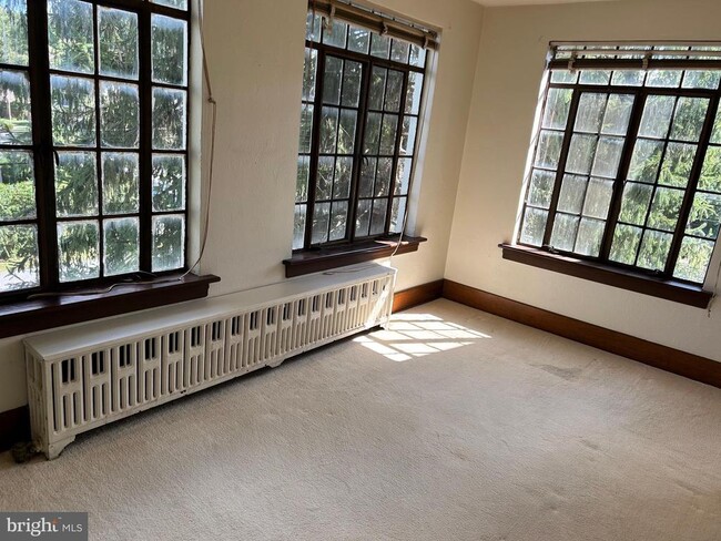 5 E Maplewood Ave in Mechanicsburg, PA - Building Photo - Building Photo