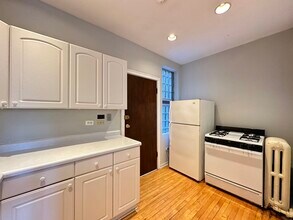4237 N Paulina St, Unit 2W in Chicago, IL - Building Photo - Building Photo