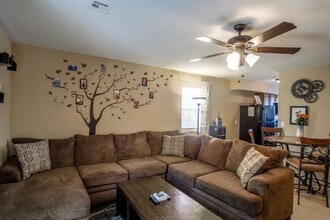 2940 McClelland Blvd, Unit 2950 C in Joplin, MO - Building Photo - Building Photo