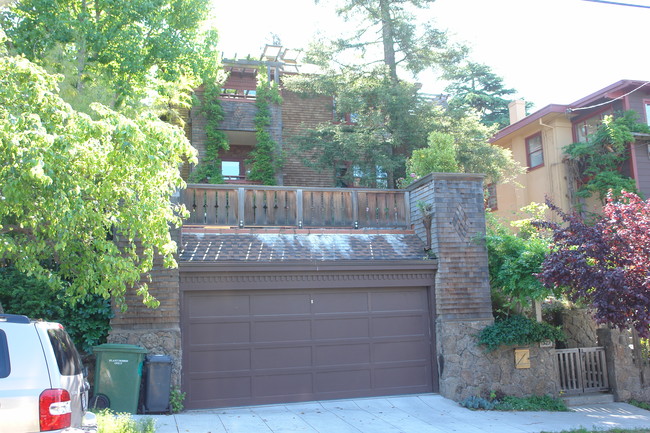 1329 Arch St in Berkeley, CA - Building Photo - Building Photo