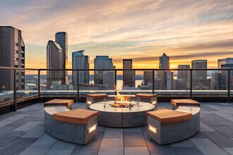 1001 Minor Ave in Seattle, WA - Foto de edificio - Building Photo