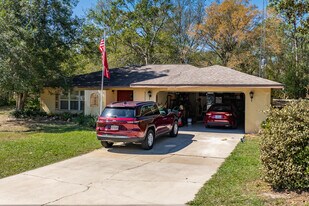 75 Corkwood Blvd in Homosassa, FL - Building Photo