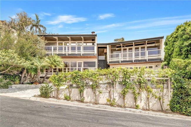 1961 San Remo Dr in Laguna Beach, CA - Building Photo - Building Photo