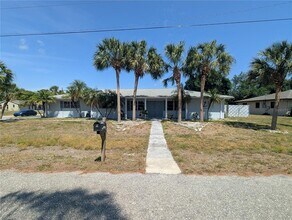 5355 Kent Rd in Venice, FL - Building Photo - Building Photo