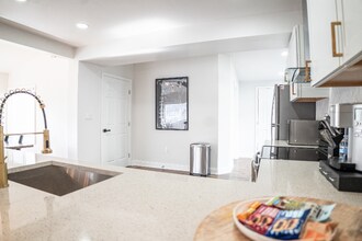 3720 Taft Ave in Alexandria, VA - Foto de edificio - Building Photo