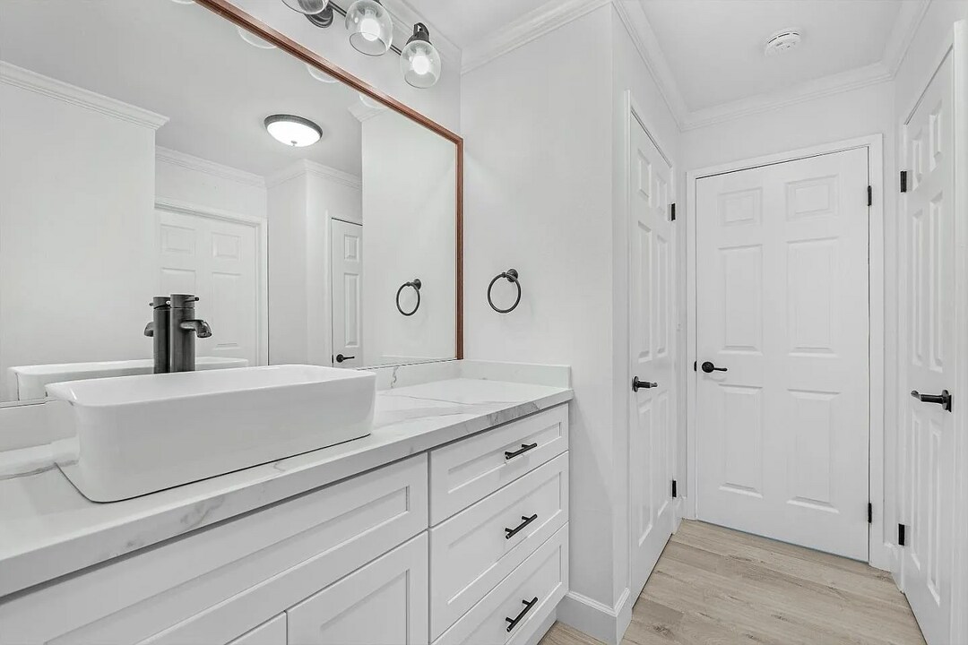 1614 Hudson St in Redwood City, CA - Building Photo