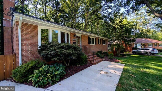 5614 Rathbone Pl in Springfield, VA - Building Photo - Building Photo