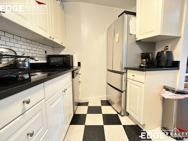 130 Brainerd Rd, Unit 1 in Boston, MA - Building Photo - Building Photo