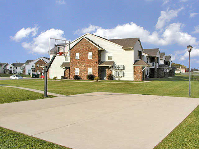 Amberwood Place Apartments in Kokomo, IN - Building Photo