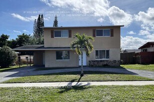 5092 Marcia Pl in West Palm Beach, FL - Building Photo