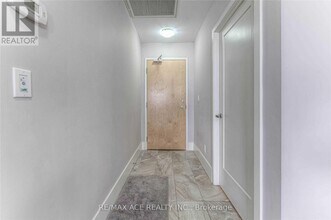 1-1711 Victoria St S in Kitchener, ON - Building Photo - Building Photo